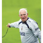 ARAGONES E YOL GÖRÜNDÜ
