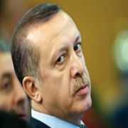 BAŞBAKAN ERDOĞAN IN OMZU ÇIKTI!