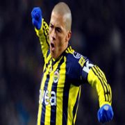 FENERLİ ALEKS, YILDIZLARLA YARIŞIYOR