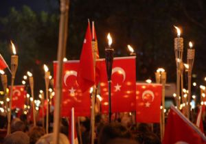 MEYDANLAR BAYRAM I KUTLADI!