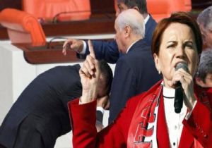 Akşener’den Çok Sert ‘El Öpme’ Tepkisi