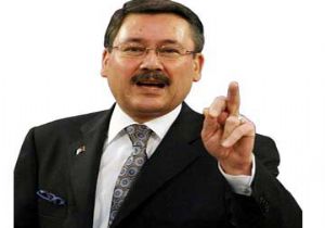 GÖKÇEK TEN FRANSA YA ÜÇ YAPTIRIM!