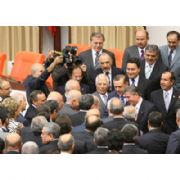 BAHÇELİ, BAŞBAKAN İLE TOKALAŞMAMIŞ