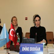 EMİNE ERDOĞAN BM DE DÜNYAYA SESLENDİ!
