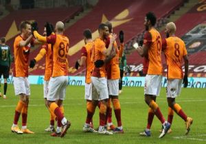 Galatasaray Denizli ye  Gol Yğdırdı 6-1