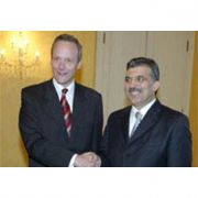 ÇEK DIŞİŞLERİ BAKANI GÜL ÜN  SIR TUTAMADI!