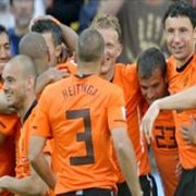 İLK FİNAL BİLETİ HOLLANDA NIN  3-1