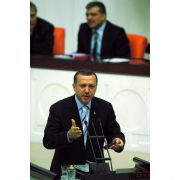 AKP ADAYI NİSAN A KADAR AÇIKLANMAYACAK