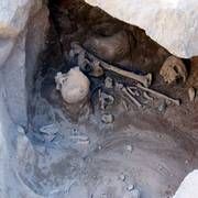 AĞRI DA TUNÇ DEVRİNDEN KALMA İNSAN İSKELETİ 