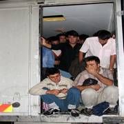 KAÇAKLAR EMNİYET MÜDÜRLÜĞÜ NDEN DE KAÇTILAR