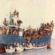 KUŞADASI NDA MÜLTECİ TEKNESİ BATTI: 5 KAYIP