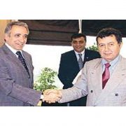 KARAMEHMET TEK KALEMDE BORCUNU ÖDEYİP BİTİRDİ