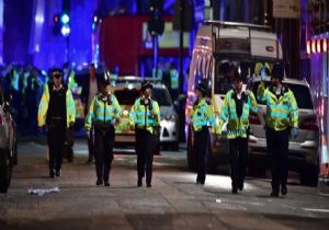 İngiltere de Bıçaklı Terör Saldırısı