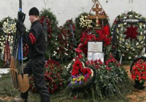 Moskova da Mezarlıkta  Kavga,2 Ölü