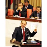 ÇELİK:  YÖK YASASI YENİDEN MECLİS GÜNDEMİNE GELMELİ 