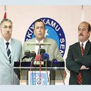 MEMUR, TOPLU GÖRÜŞME MASASINA OTURUYOR