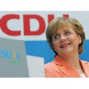 ALMANYA BAŞBAKAN ADAYI MERKEL İNADINDA ISRAR EDİYOR