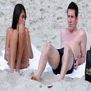 MESSİ, SEVGİLİSİ İLE TATİLDE