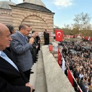 MİTİNG GİBİ AÇILIŞ!