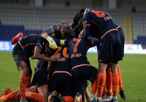 Başakşehir Gençler i 90 + 4 te Yıktı 2-1