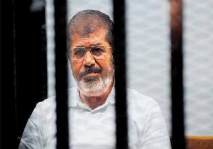  Mursi ye 20 yıl hapis cezası 