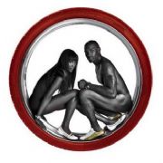 NAOMİ DEN PİRELLİ YE ÖZEL POZ