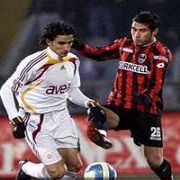 İLK YARI GALATASARAY BASTIRDI, OFTAŞ DİRENDİ   0-0