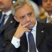 OSKANİAN,  ERMENİ SINIRINI AÇIN 