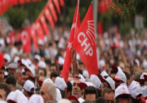 CHP den İzmir de Gövde Gösterisi