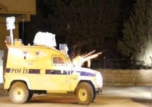 PKK Batman da Polis Aracını Taradı