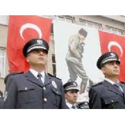20 BİN POLİS E KOMİSYON ONAYI
