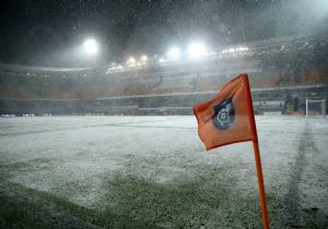 Başakşehir-Bursaspor Maçına Kar Engeli!