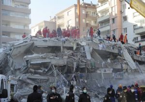 Depremzede Gazeteci İstanbul a Getirildi