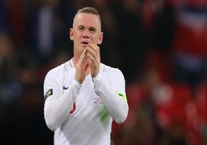 Wayne Rooney Resmen Teknik Direktör