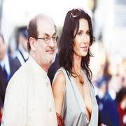 SALMAN RÜŞDİ Yİ GENÇ EŞİ TERK ETTİ