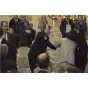 SAĞLIKÇILAR BİRBİRİNE GİRDİ!