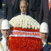 ANITKABRİ ZİYARET EDEN SEZER DEN DUYGULU VEDA
