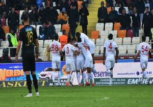 Başakşehir e Sivas Darbesi 2-0