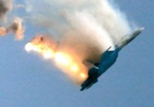 Flaş.. Romanya’da Savaş Uçağı Düştü