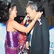 ÇİÇEKSEVER CHP LİLER DİSİPLİNE SEVK EDİLDİ