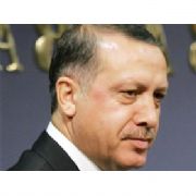 BAŞBAKAN DAN GAZETECİYE HACİZ