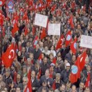 TÜRK-İŞ EYLEM KARARI ALDI