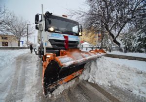 Pursaklar’da karla mücadele seferberliği