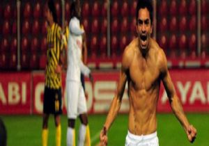 CİMBOM İLK TRANSFERİNİ YAPTI
