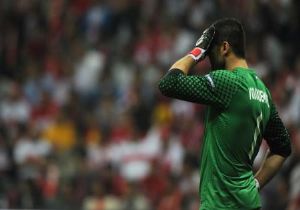 ŞOK! VOLKAN DEMİREL SAKATLANDI! 