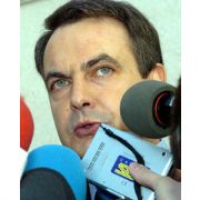 İSPANYA DA ZAPATERO  ZAFERE YAKIN
