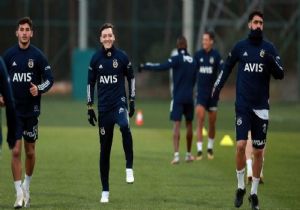 Mesut Özil Ne Zaman Oynayacak? 