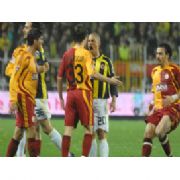 DERBİDE İLK YARI GOL YOK