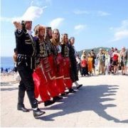 İNGİLİZLERDEN TÜRK HALK OYUNLARI EKİBİ
