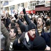 21 AYDIR MAAŞ VERİLMEYEN İŞÇİLER DİLENDİ